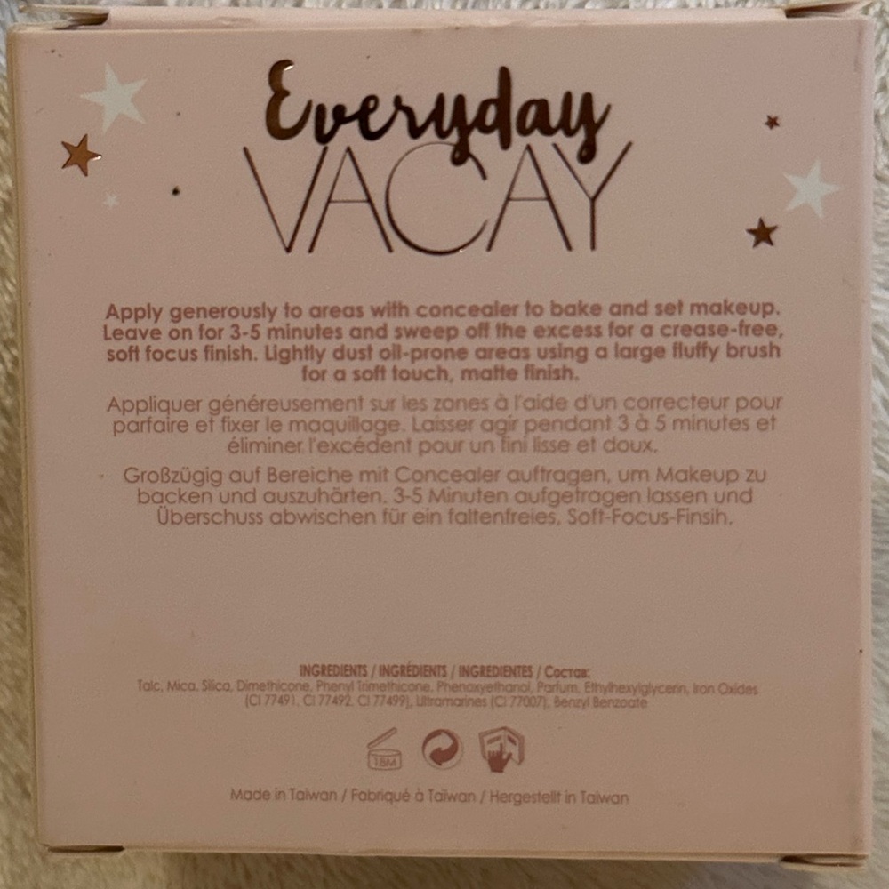Ciaté London Everyday Vacay Coconut Setting Powder - Picture 4 of 5